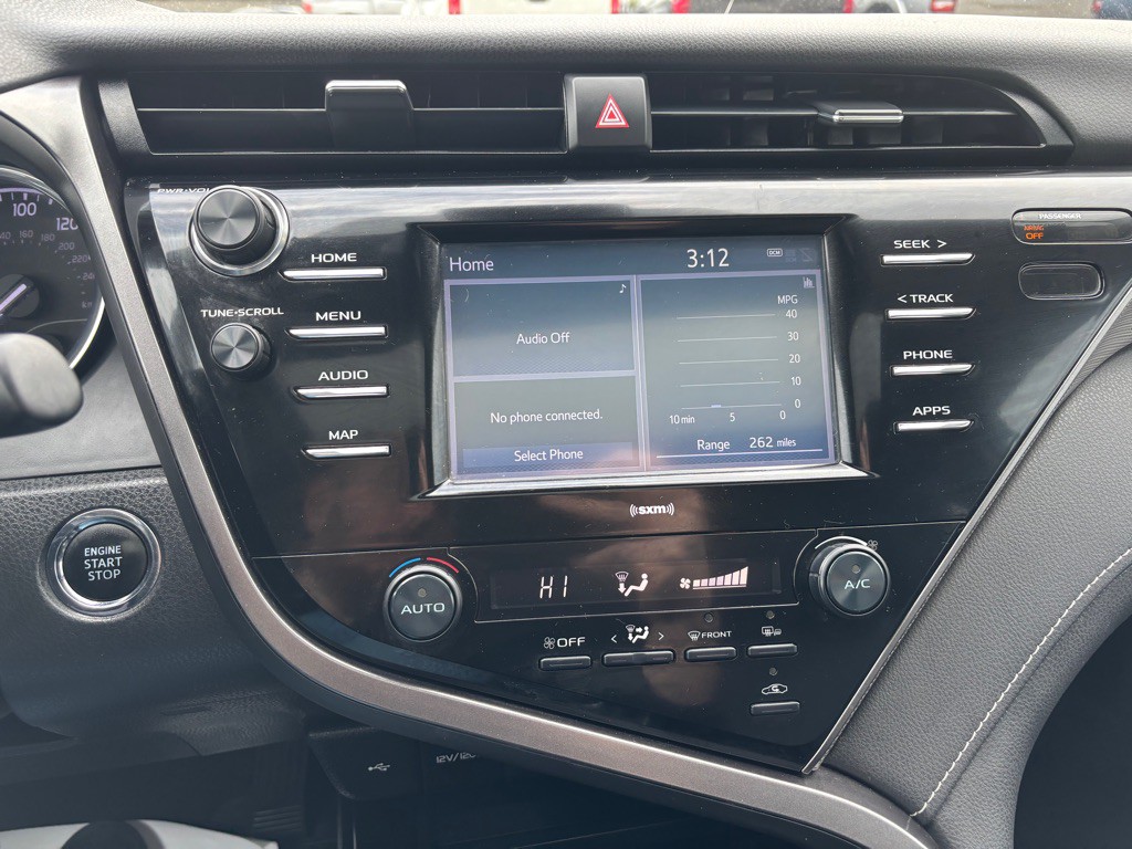 2020 Toyota Camry Image 24