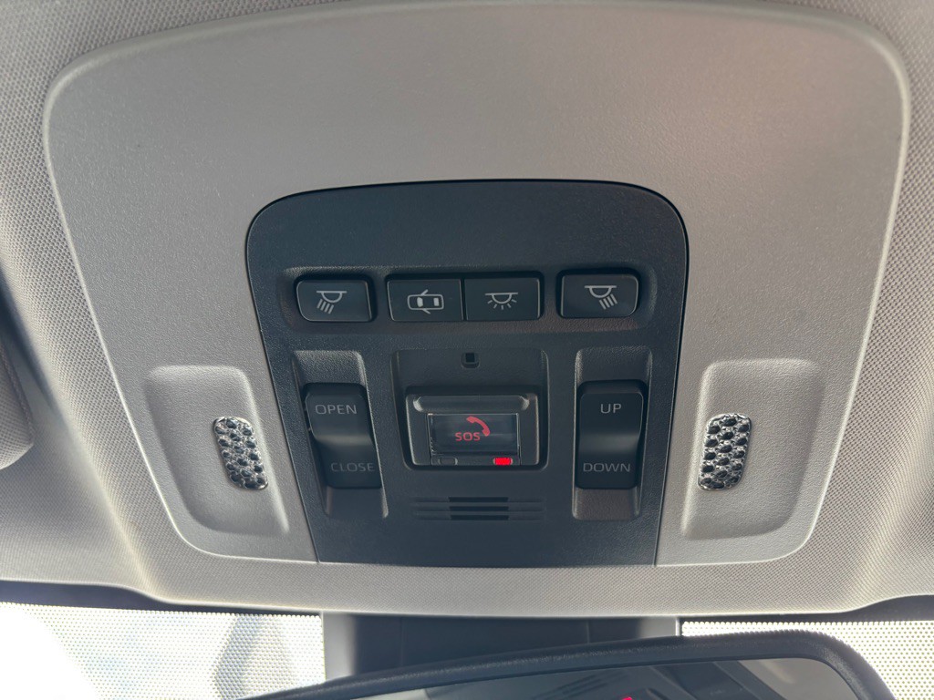 2020 Toyota Camry Image 29