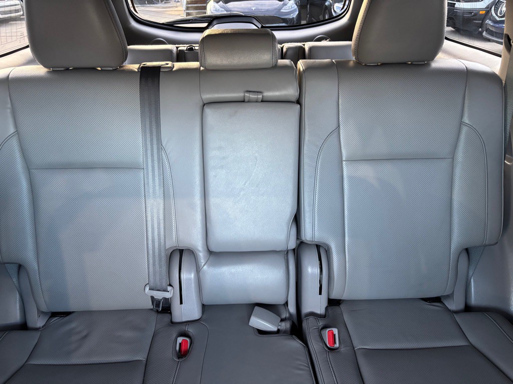 2018 Toyota Highlander Image 37