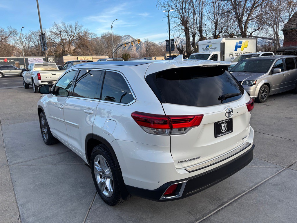 2018 Toyota Highlander Image 5