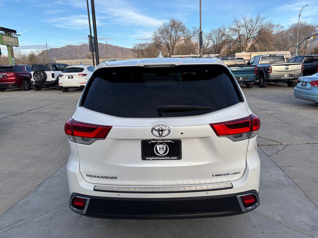 2018 Toyota Highlander Image 6