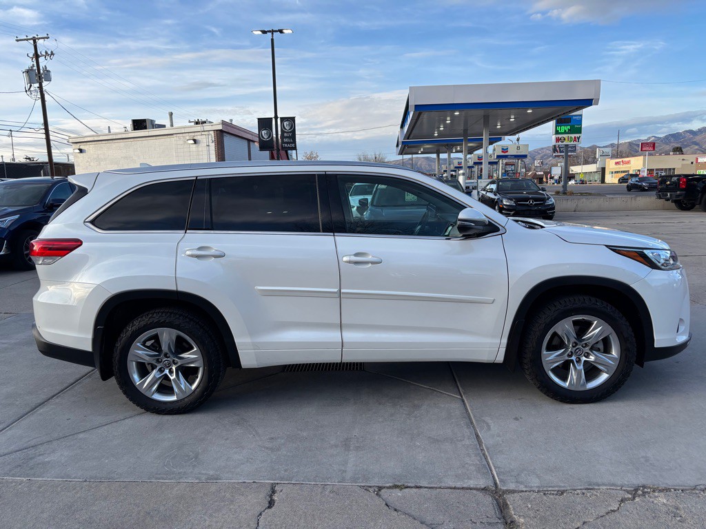 2018 Toyota Highlander Image 8