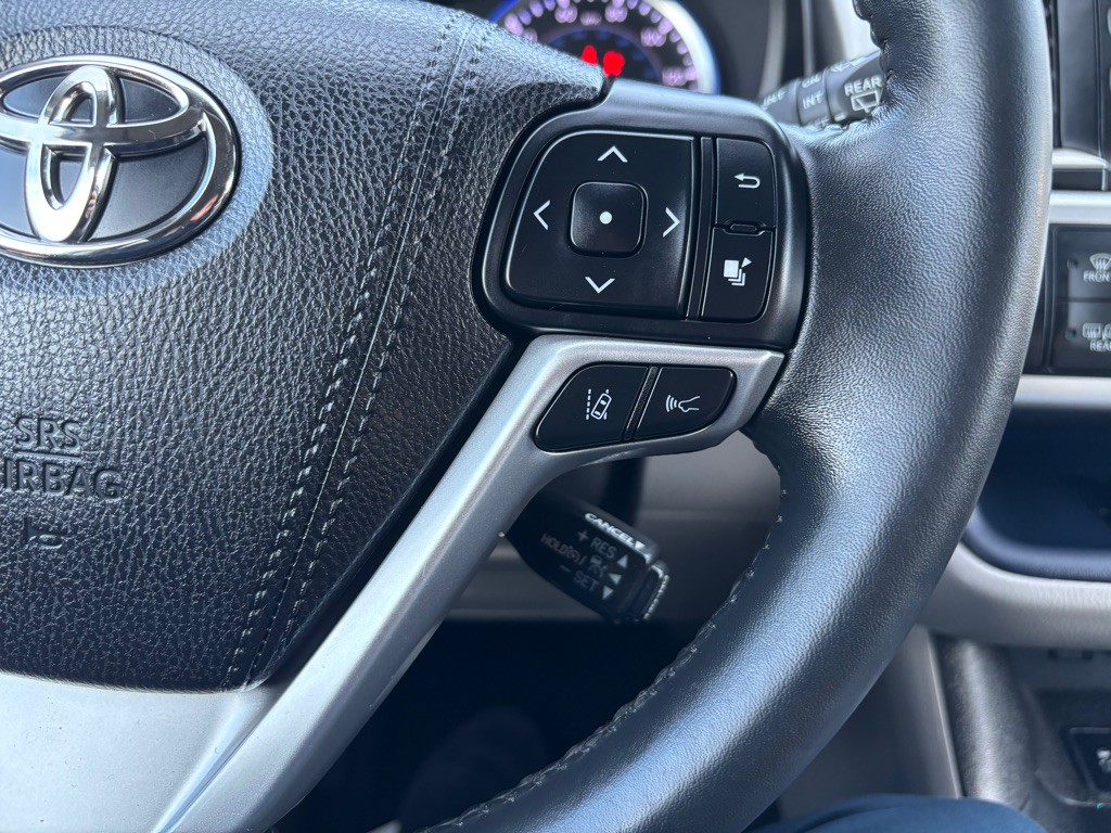 2018 Toyota Highlander Image 24