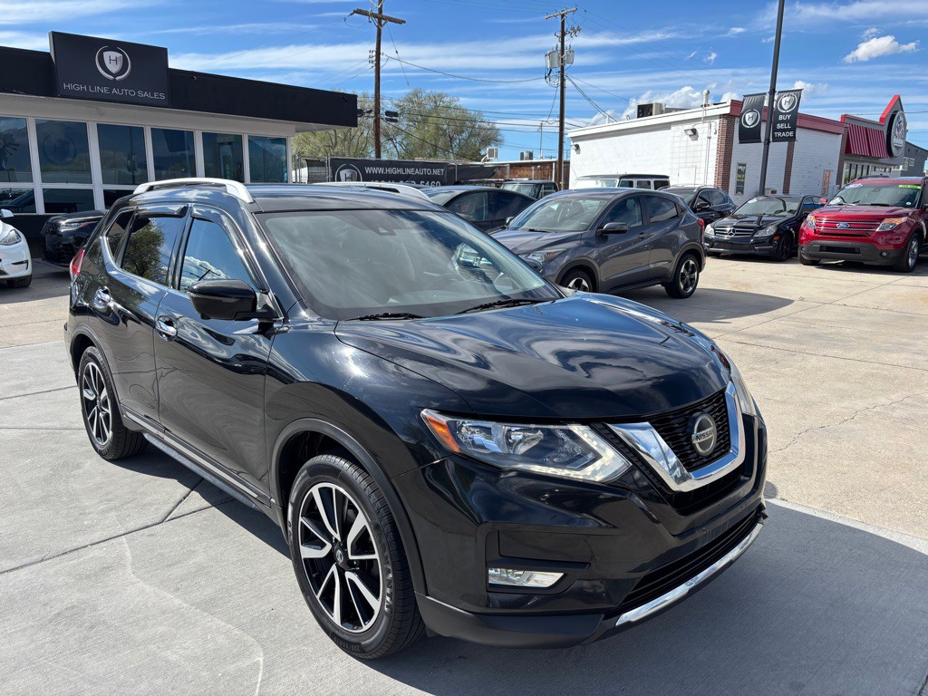 2018 Nissan Rogue Image 1