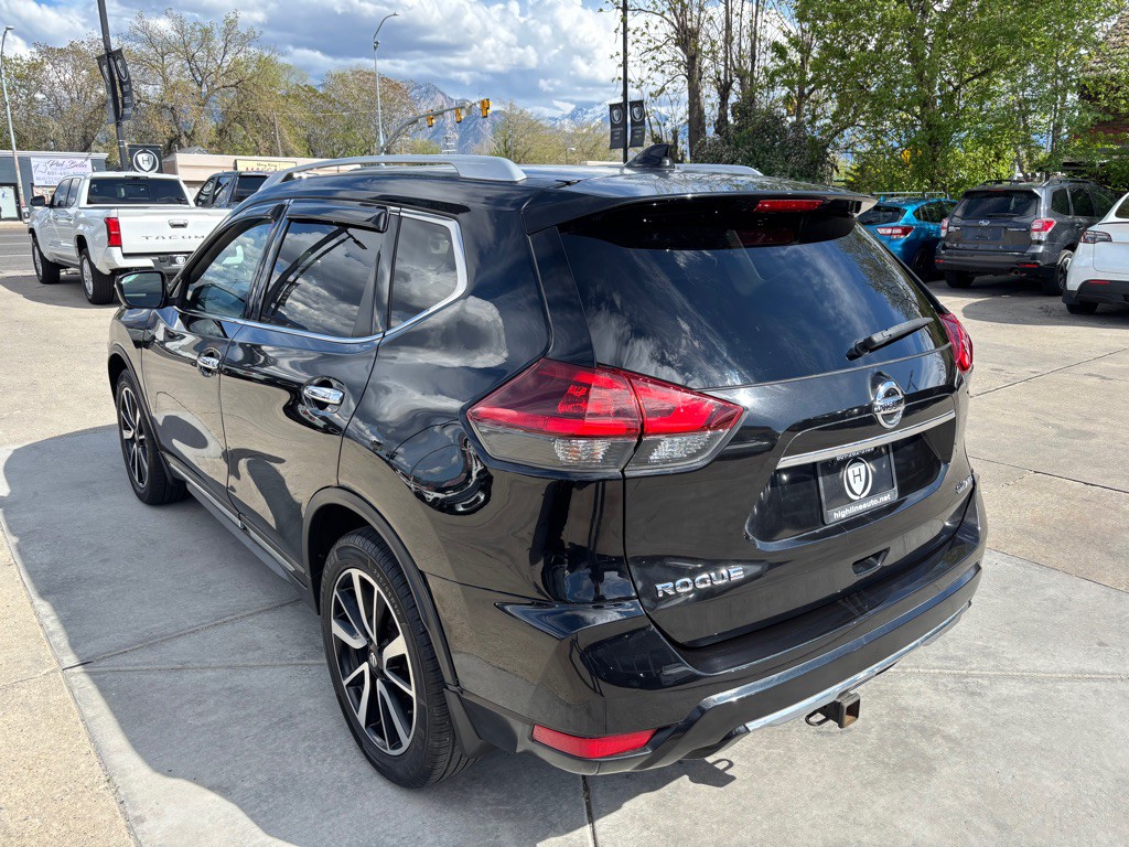2018 Nissan Rogue Image 6