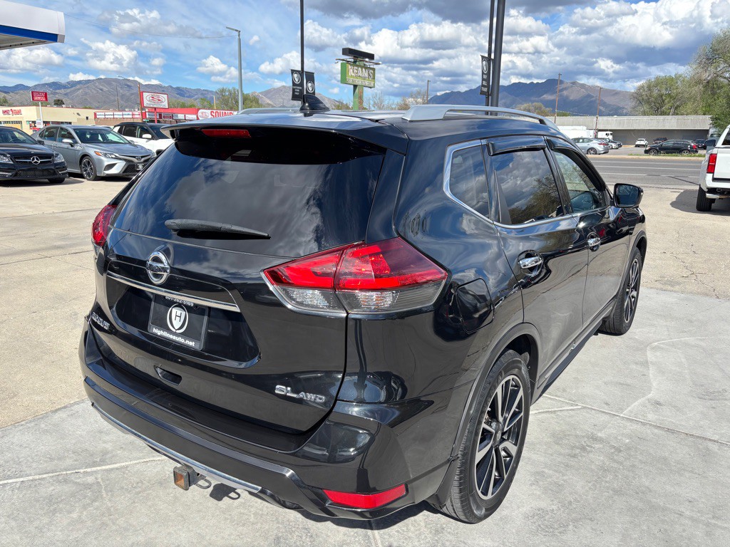 2018 Nissan Rogue Image 8
