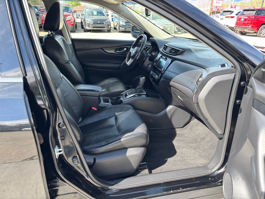 2018 Nissan Rogue Image 10