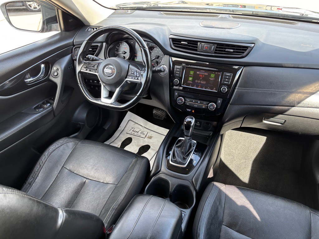 2018 Nissan Rogue Image 12