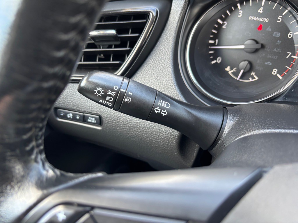 2018 Nissan Rogue Image 26