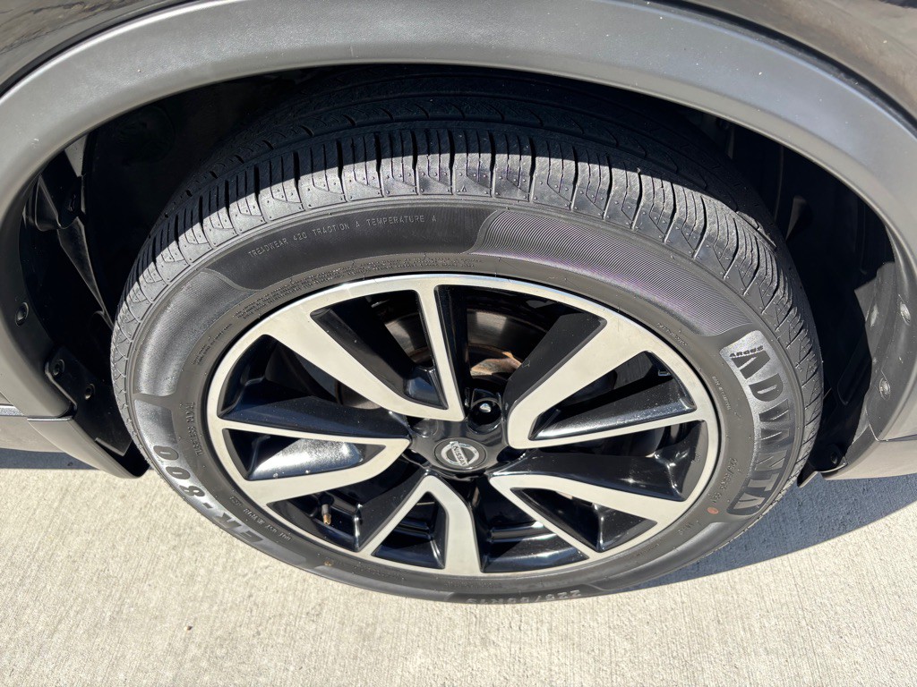 2018 Nissan Rogue Image 38
