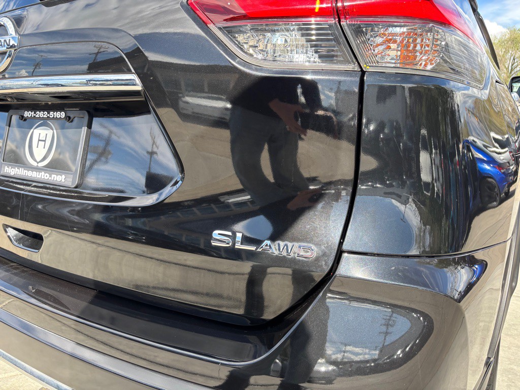 2018 Nissan Rogue Image 49