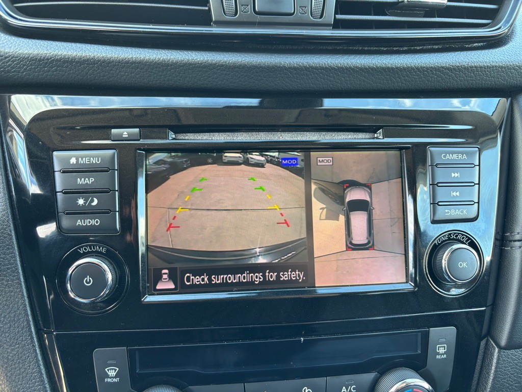 2018 Nissan Rogue Image 50