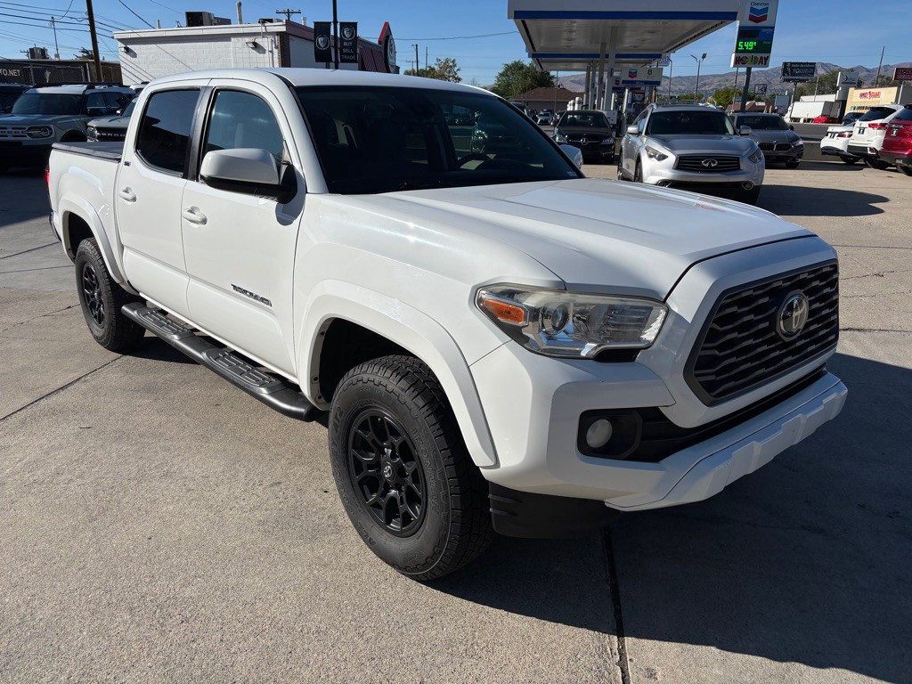 2019 Toyota Tacoma Image 1