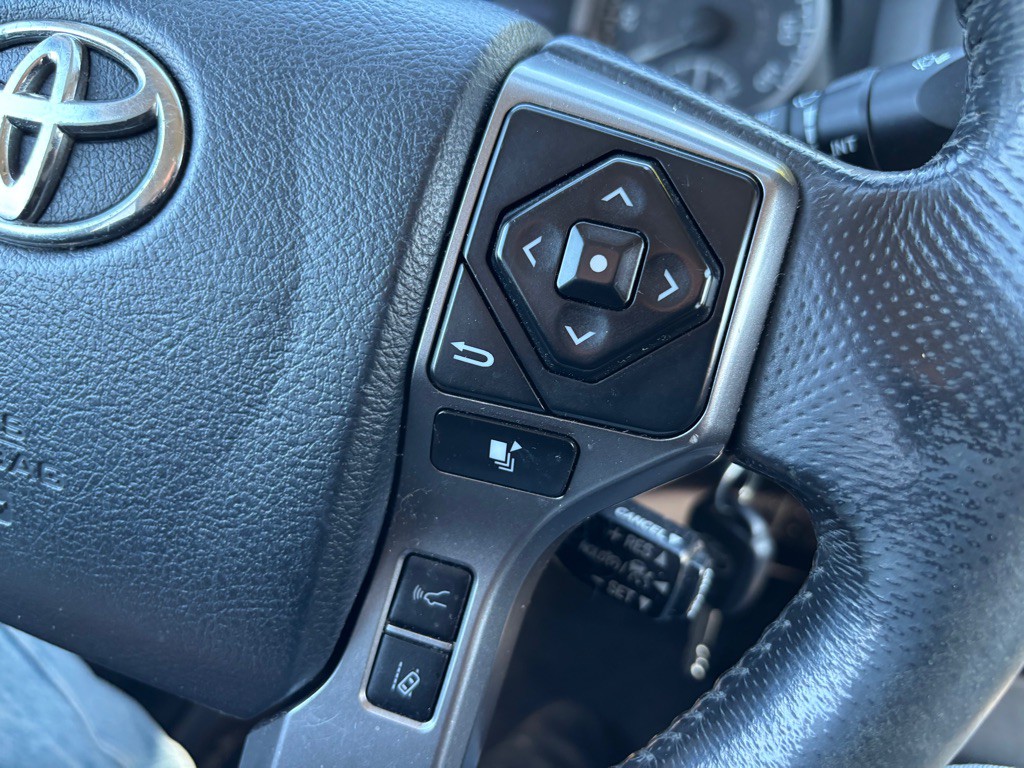 2019 Toyota Tacoma Image 24