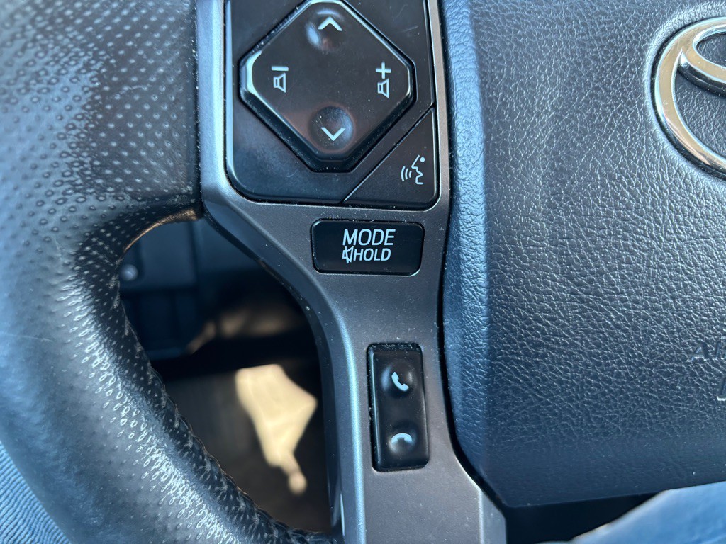 2019 Toyota Tacoma Image 25
