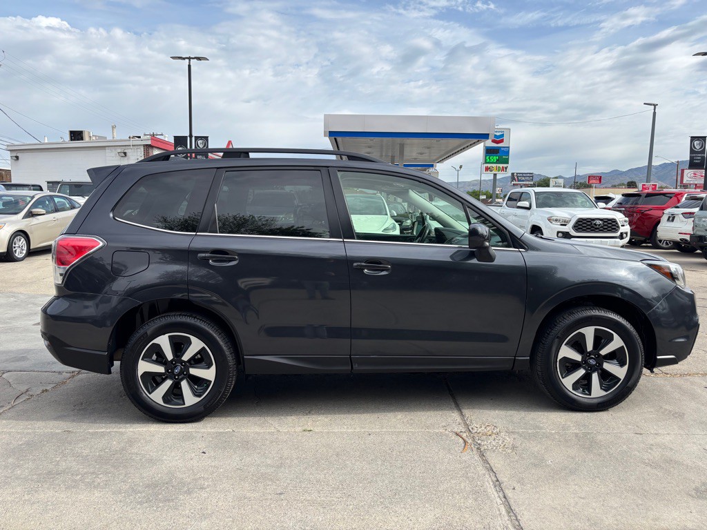 2018 Subaru Forester Image 9
