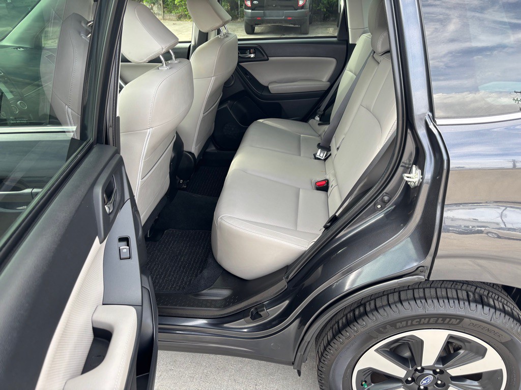 2018 Subaru Forester Image 16
