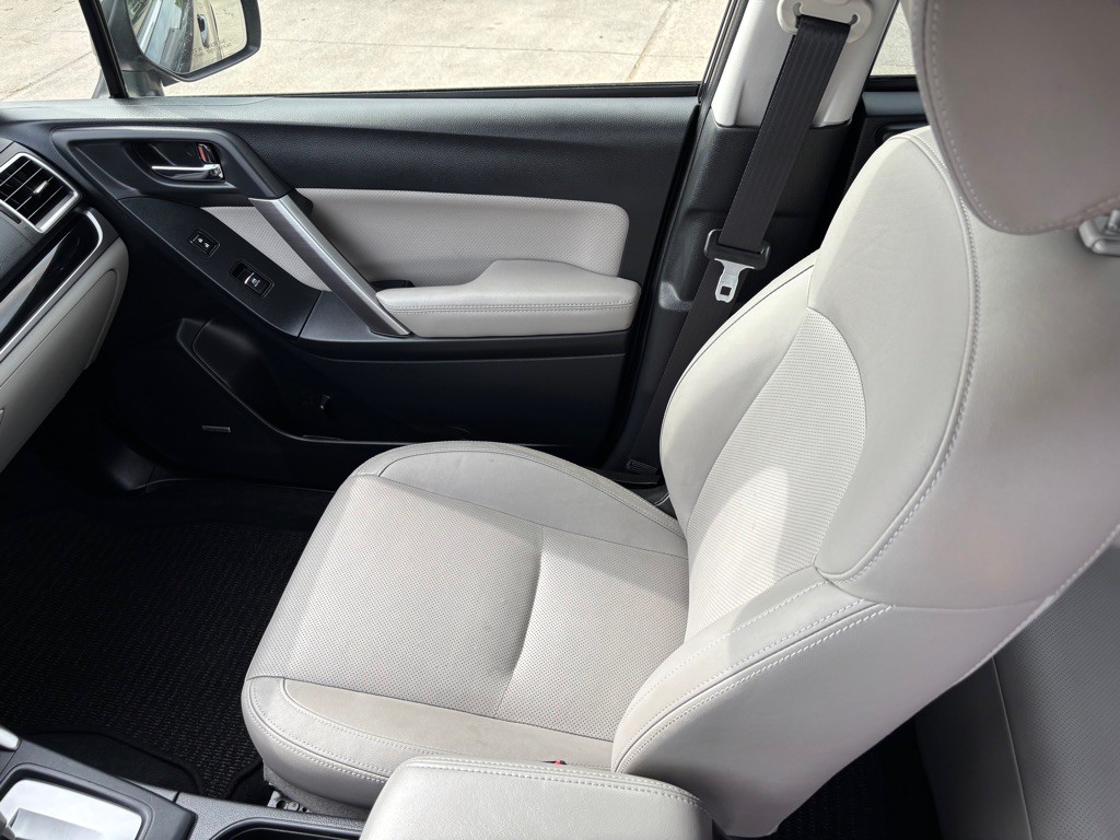 2018 Subaru Forester Image 17