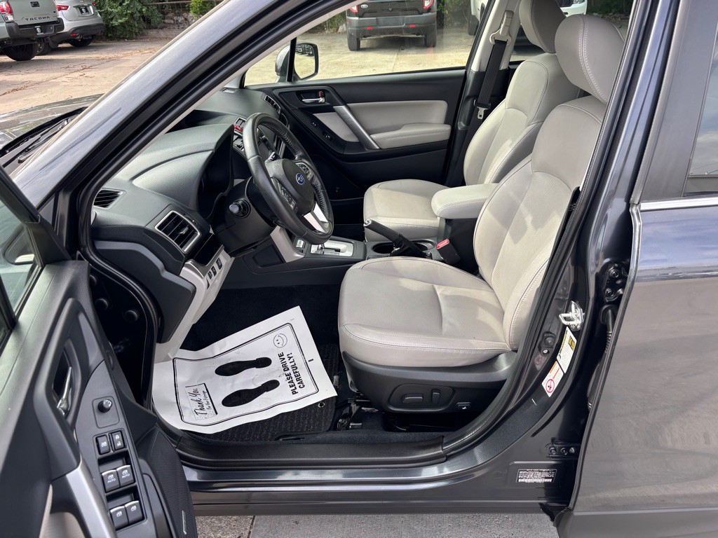 2018 Subaru Forester Image 18