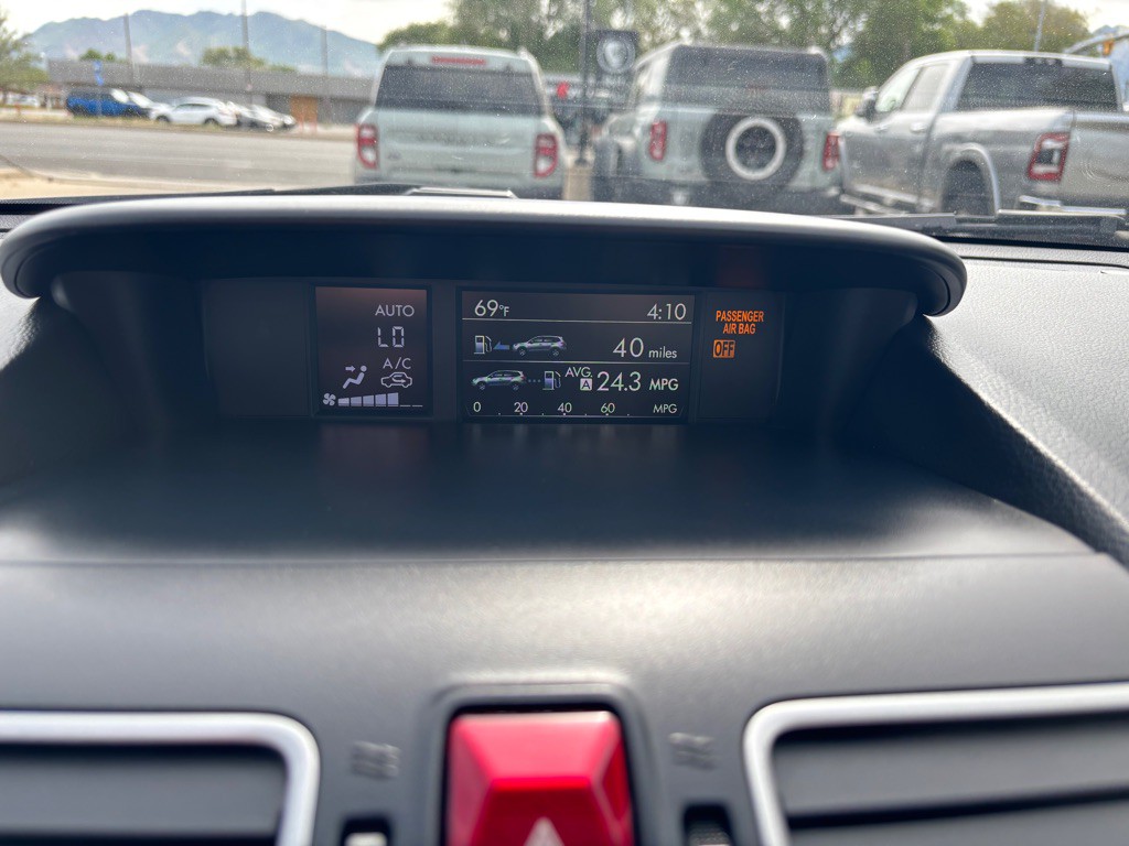 2018 Subaru Forester Image 31