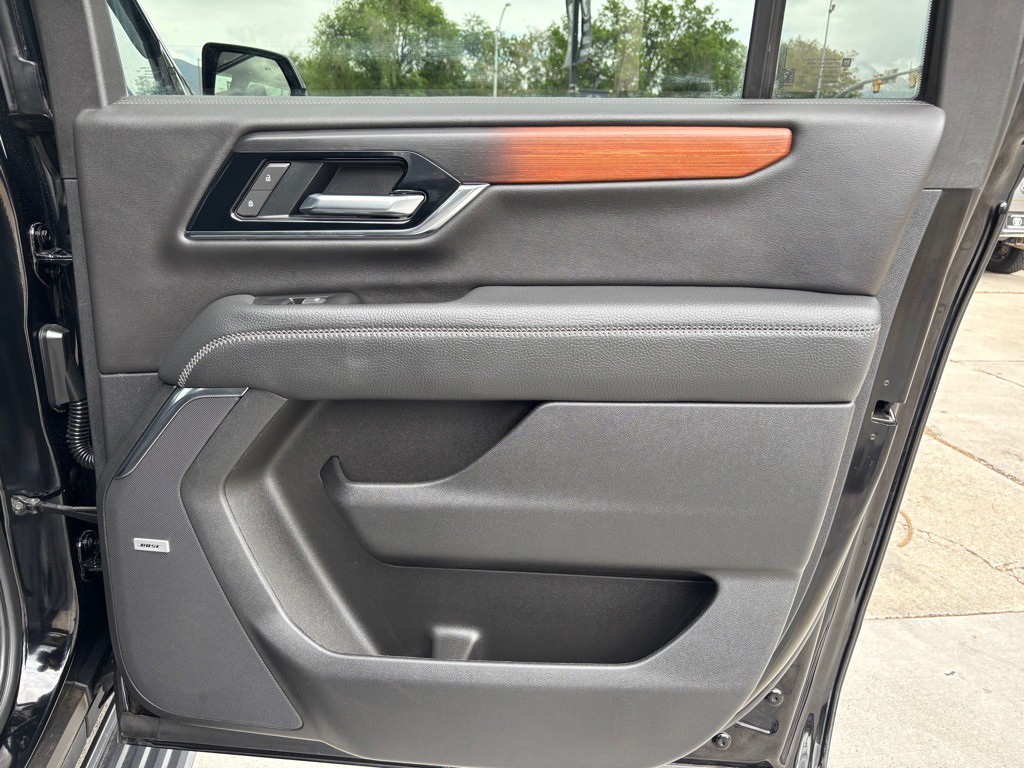 2025 GMC Yukon Image 22