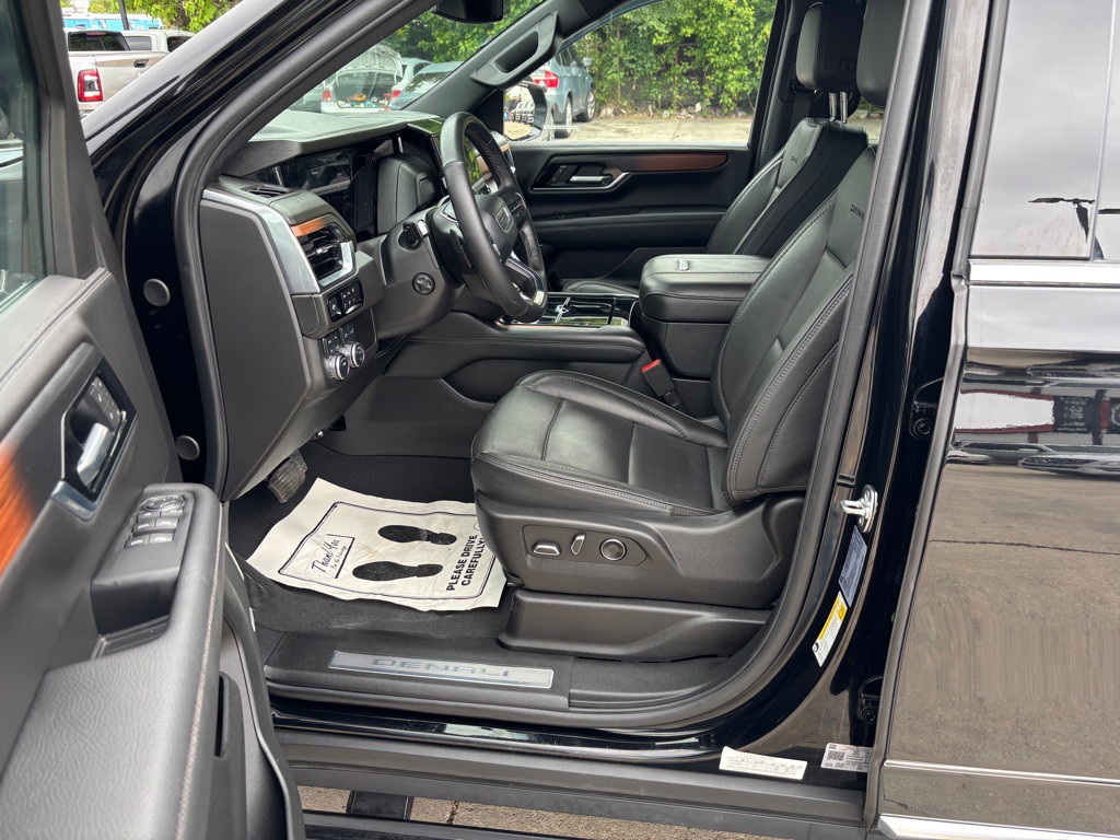 2025 GMC Yukon Image 28
