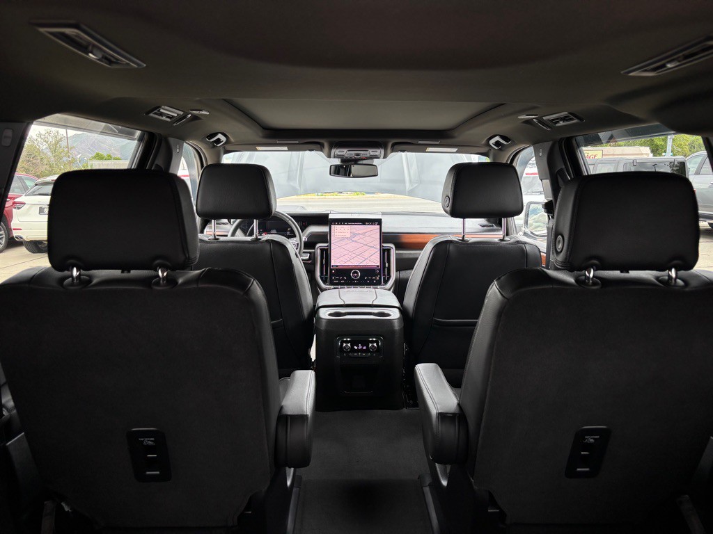 2025 GMC Yukon Image 63