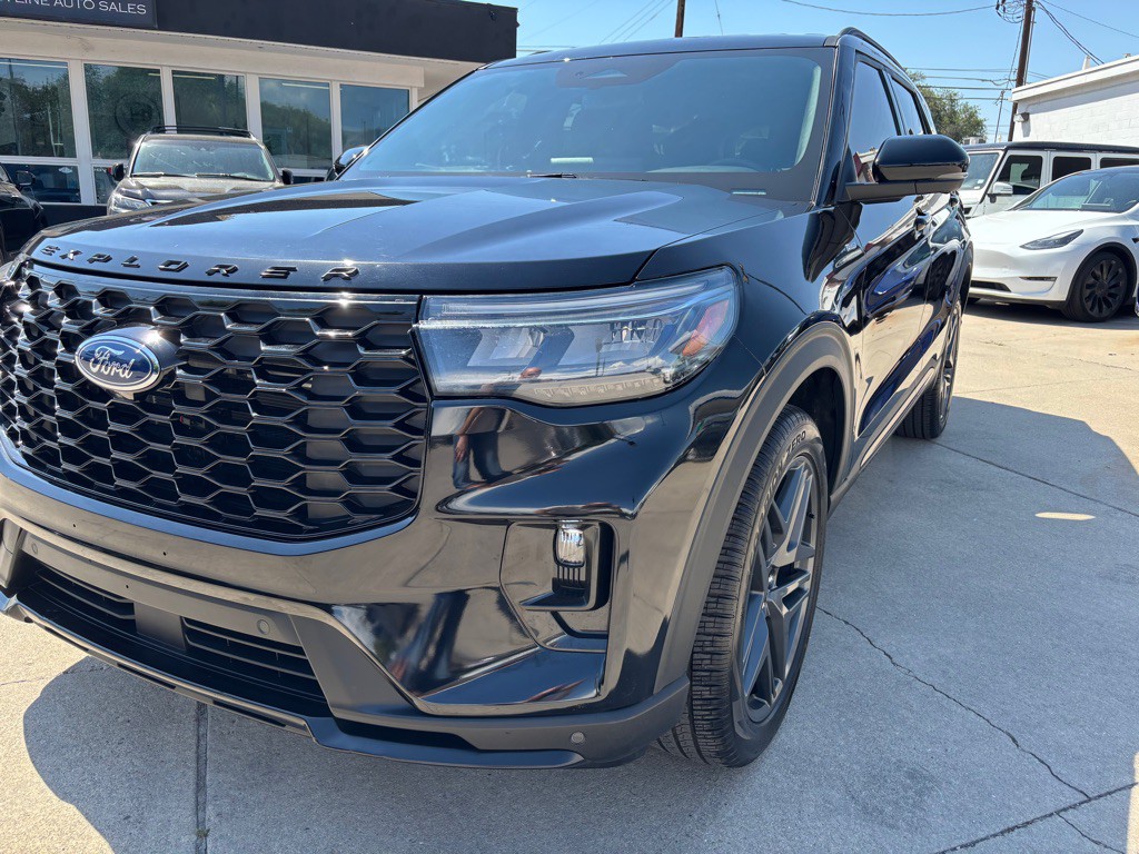 2025 Ford Explorer Image 15