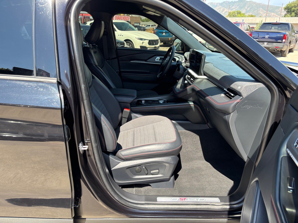 2025 Ford Explorer Image 16