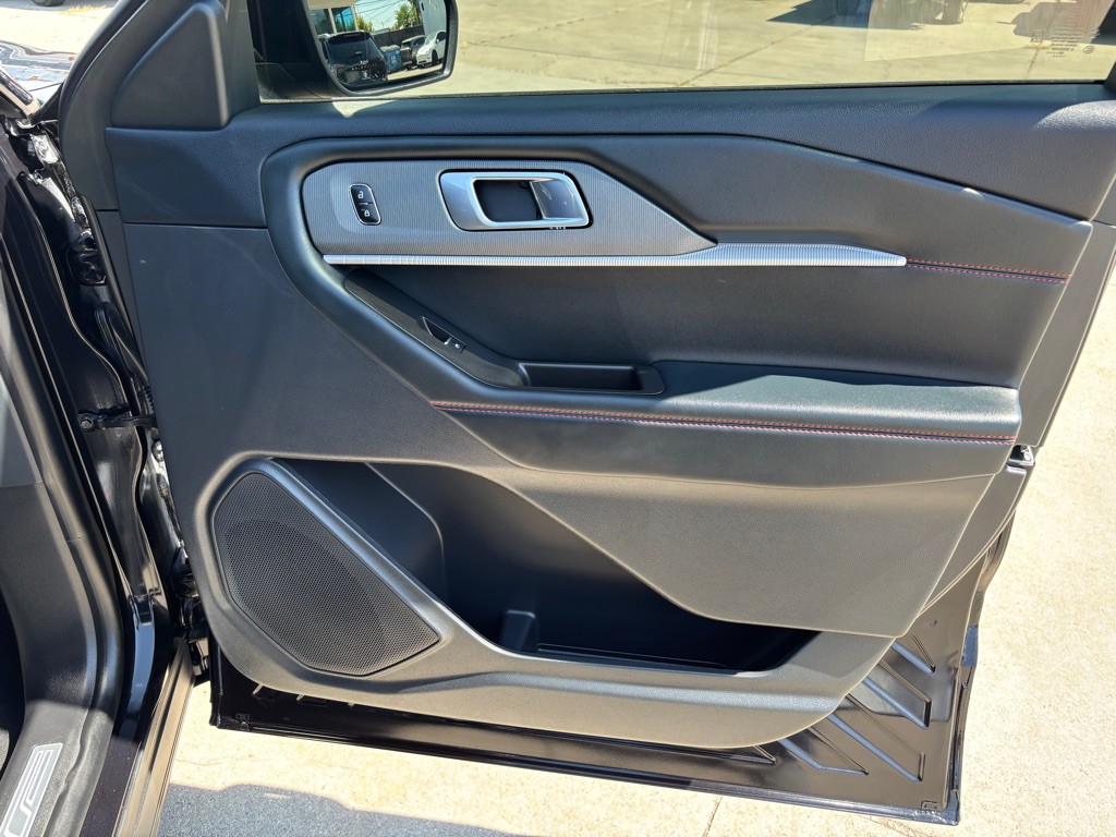 2025 Ford Explorer Image 18