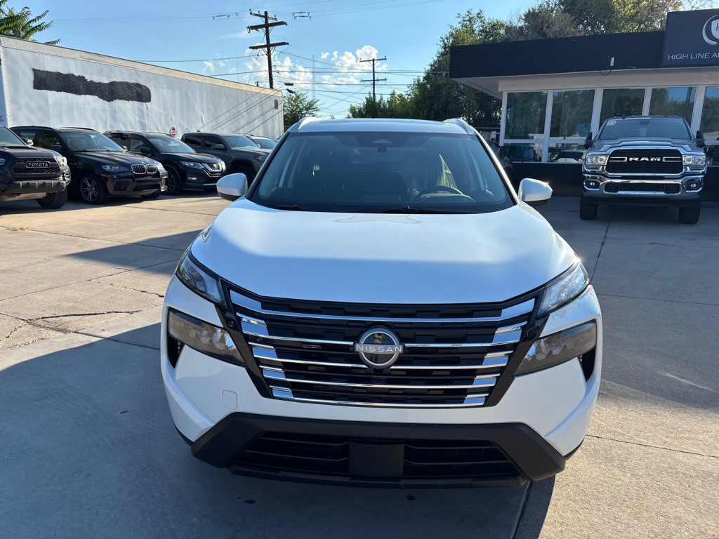 2025 Nissan Rogue Image 2