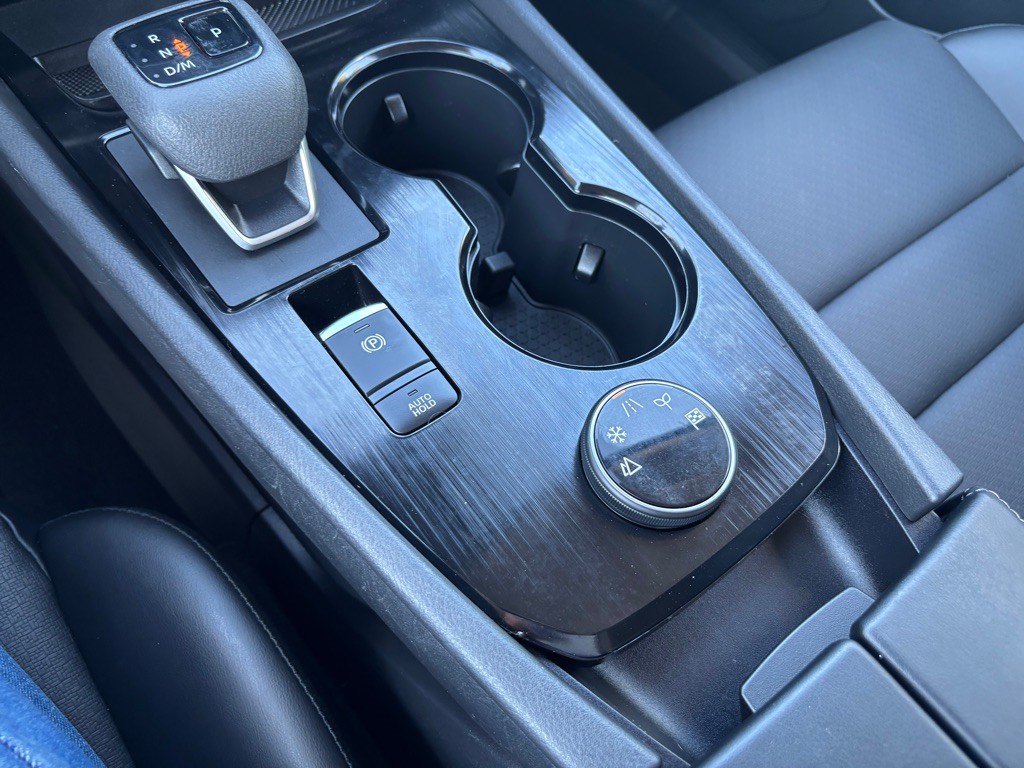 2025 Nissan Rogue Image 32