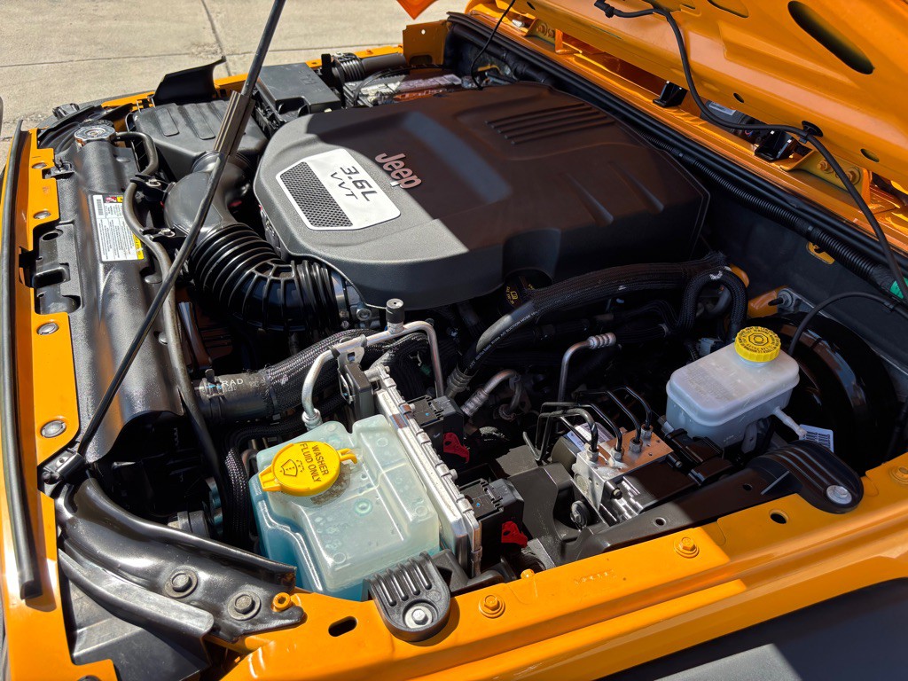 2012 Jeep Wrangler Unlimited Image 39
