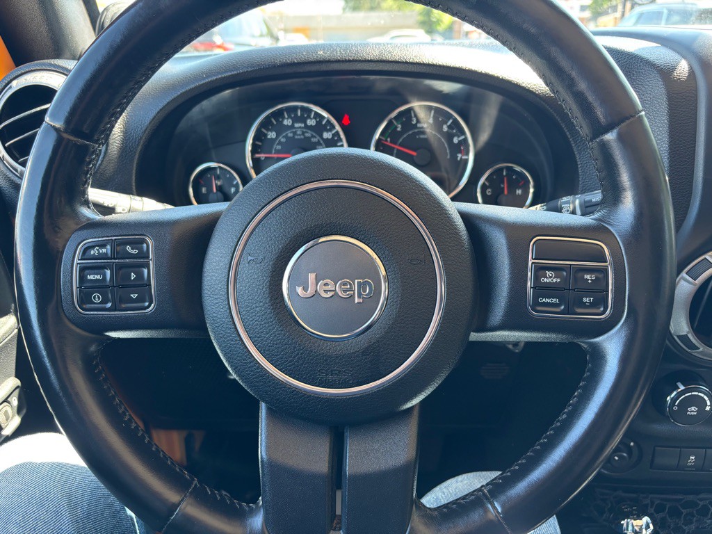 2012 Jeep Wrangler Unlimited Image 21