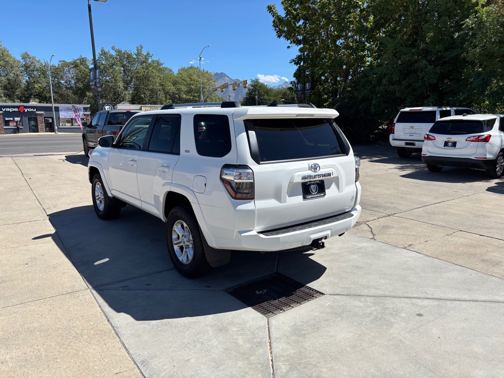 2021 Toyota 4Runner Image 5