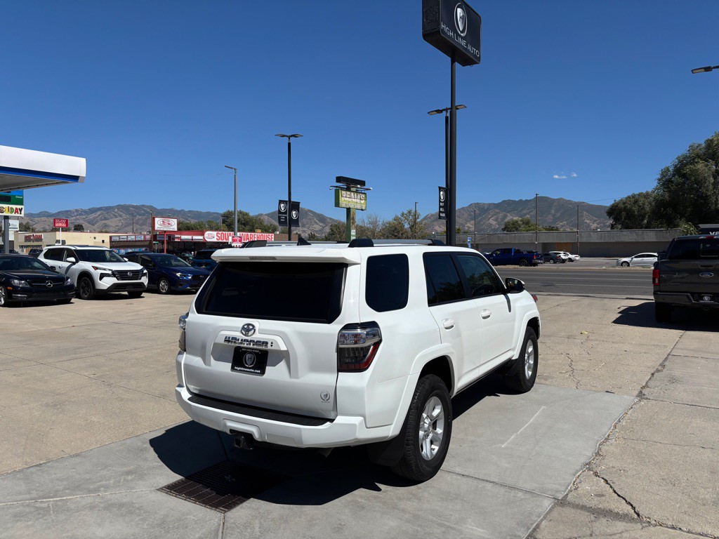 2021 Toyota 4Runner Image 7