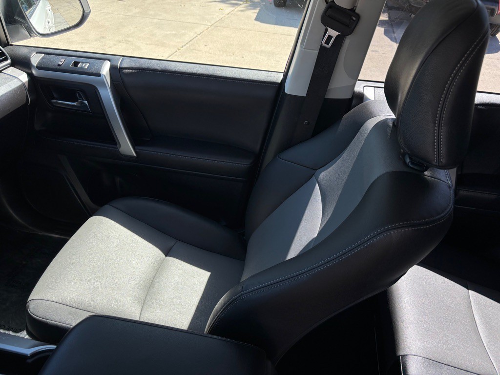 2021 Toyota 4Runner Image 20