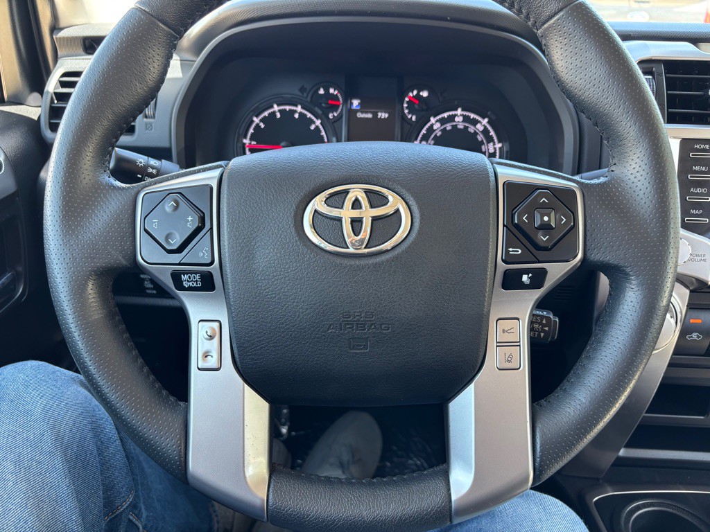 2021 Toyota 4Runner Image 30