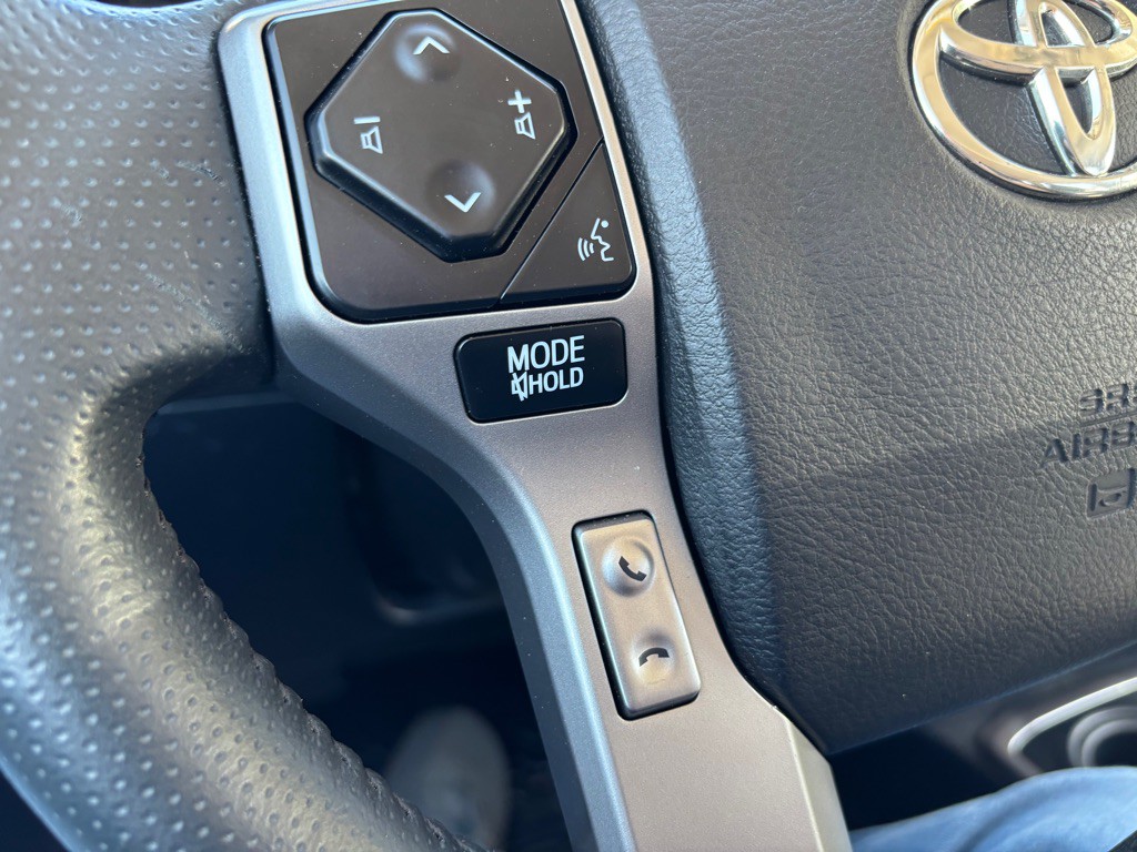 2021 Toyota 4Runner Image 32