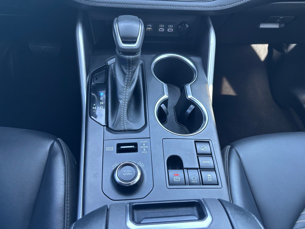 2023 Toyota Highlander Image 30