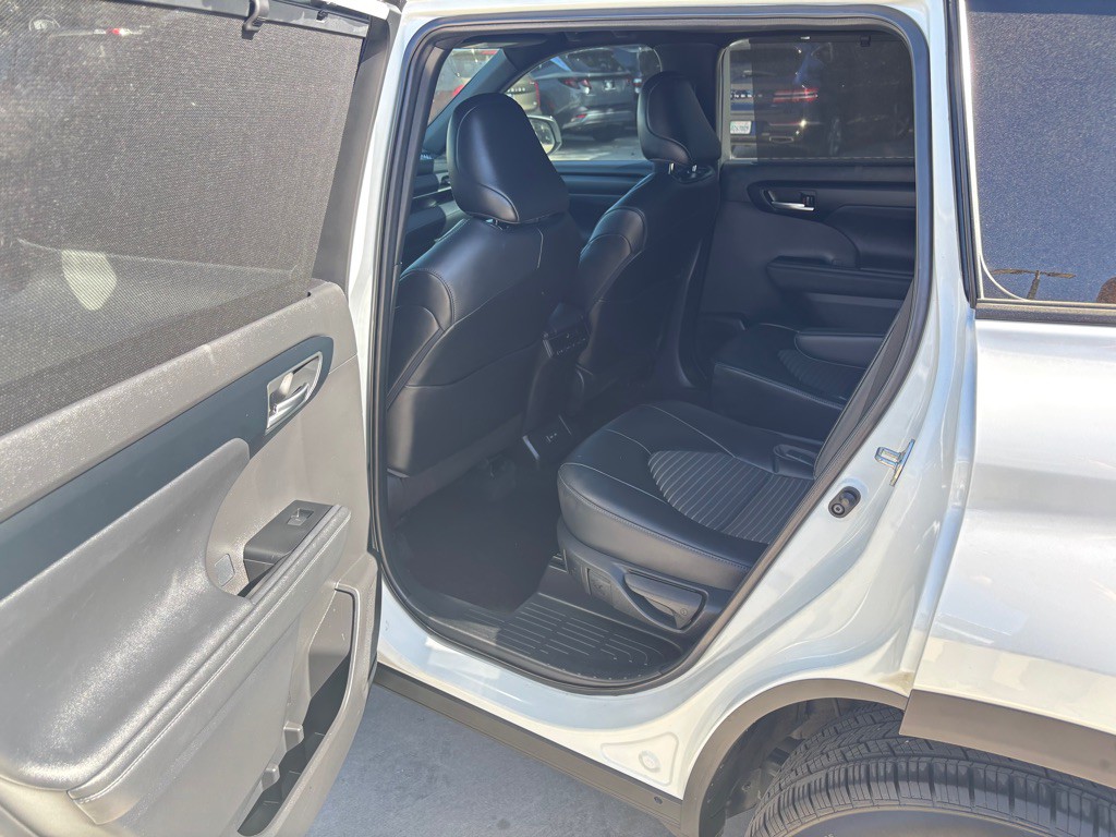 2023 Toyota Highlander Image 17