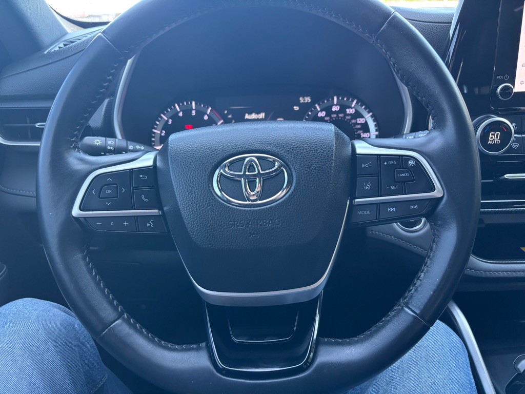 2023 Toyota Highlander Image 23