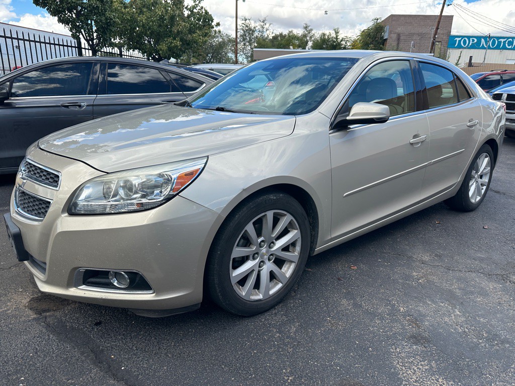 2013 Chevrolet Malibu Image 3
