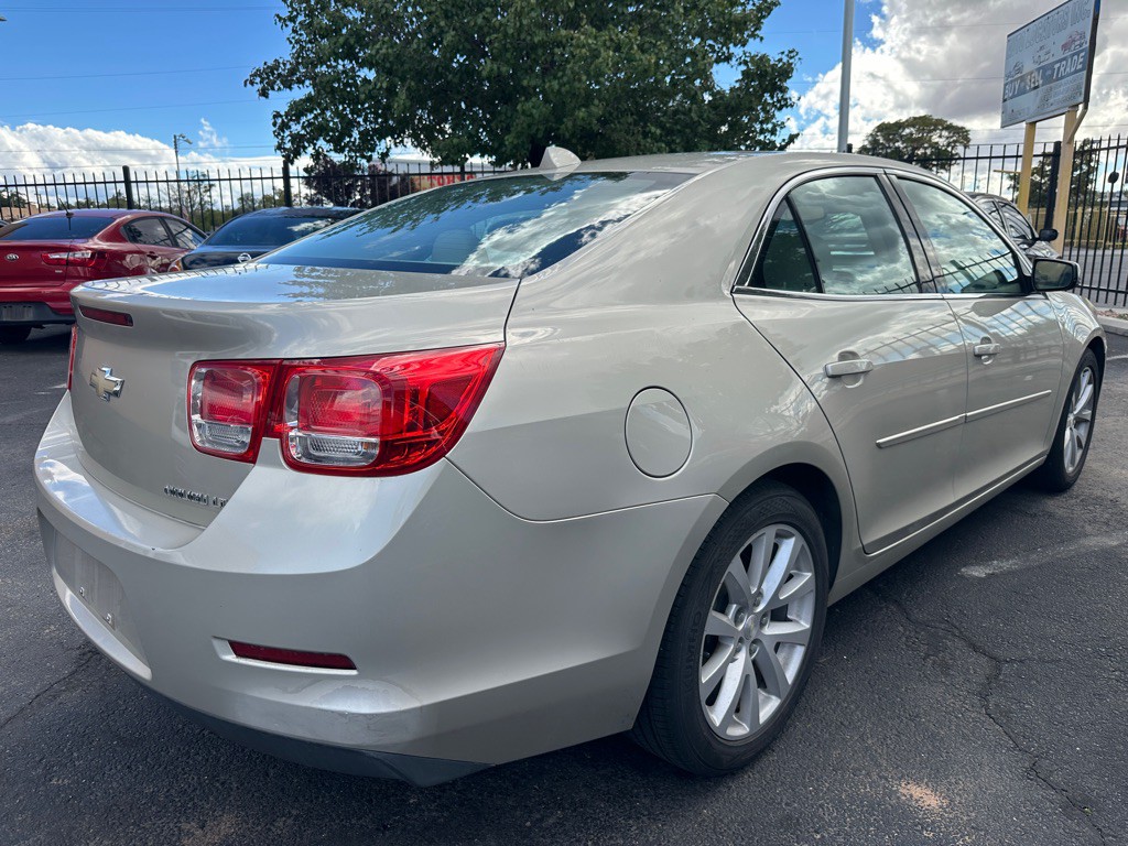 2013 Chevrolet Malibu Image 5