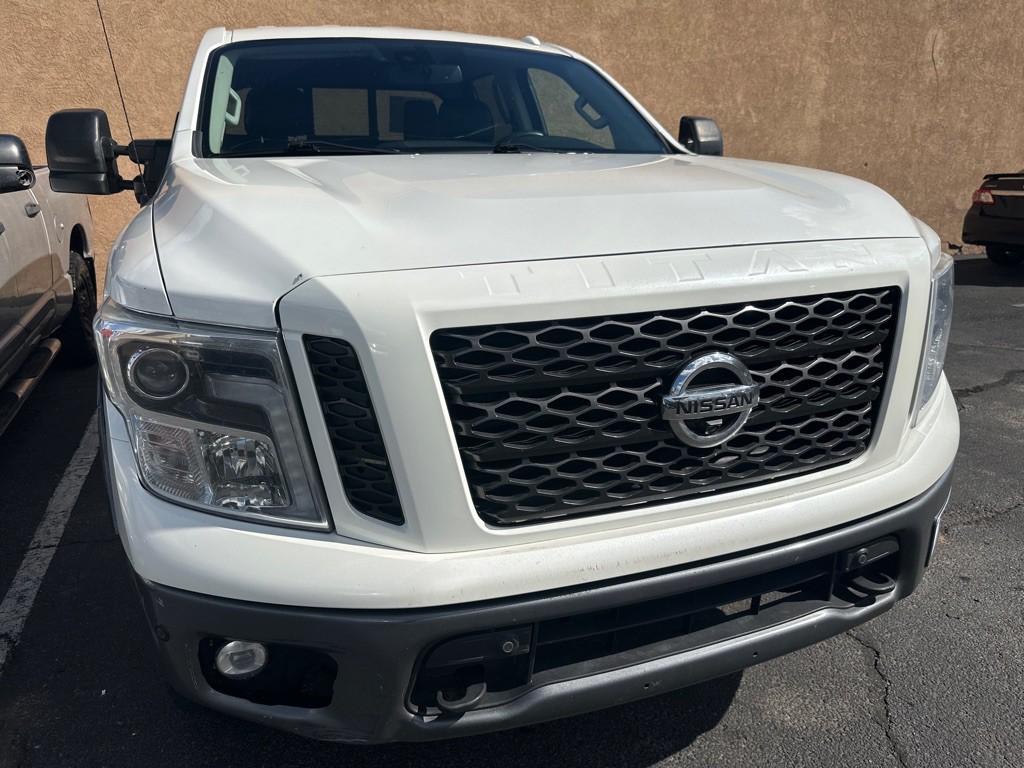 2019 Nissan Titan Image 6