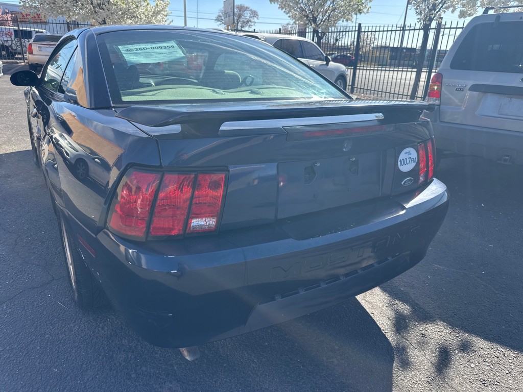 2002 Ford Mustang Image 3