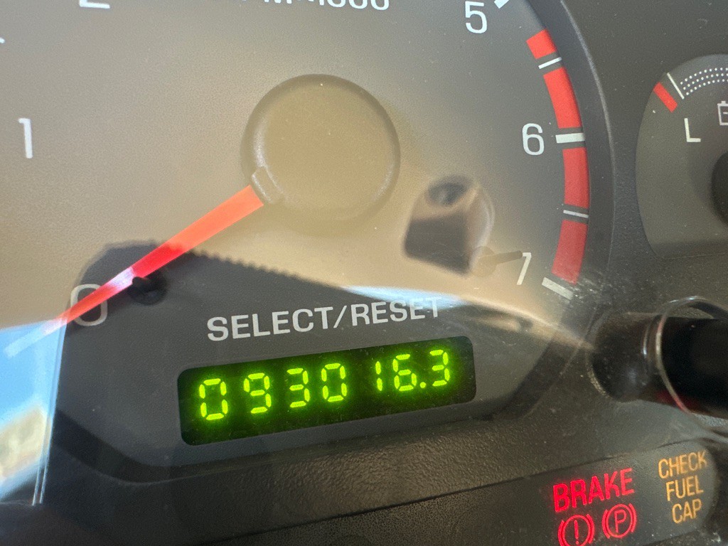 2002 Ford Mustang Image 9