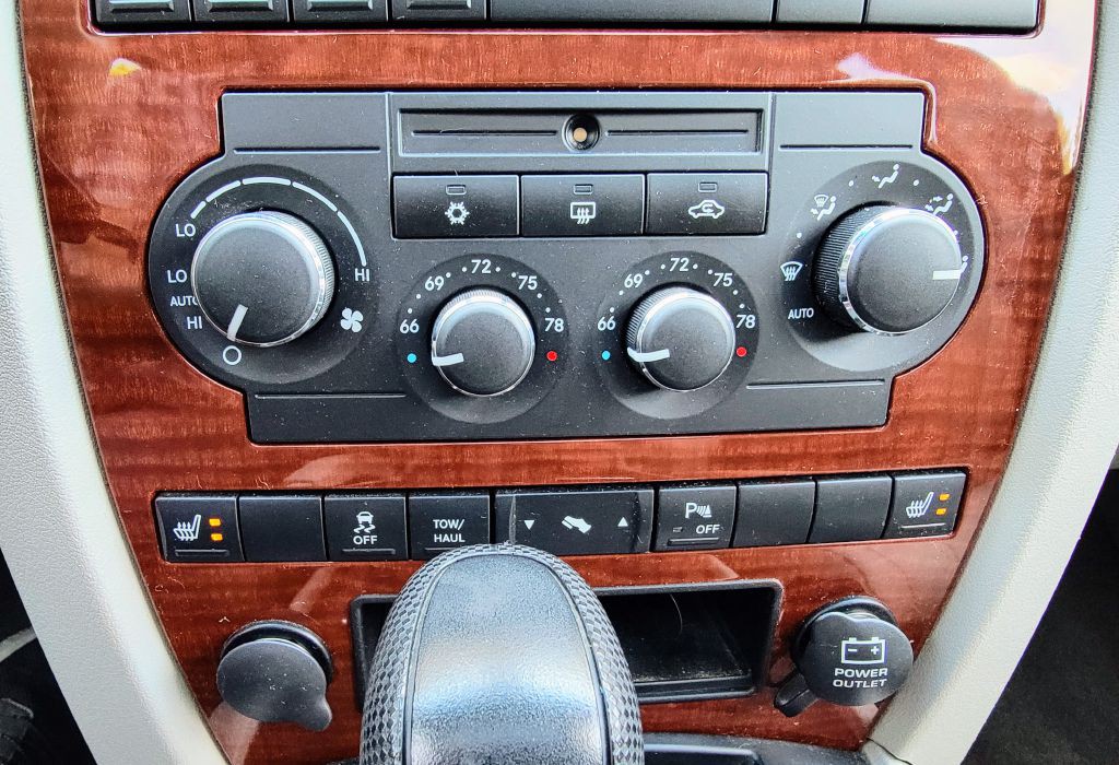 2006 Jeep Grand Cherokee Image 44