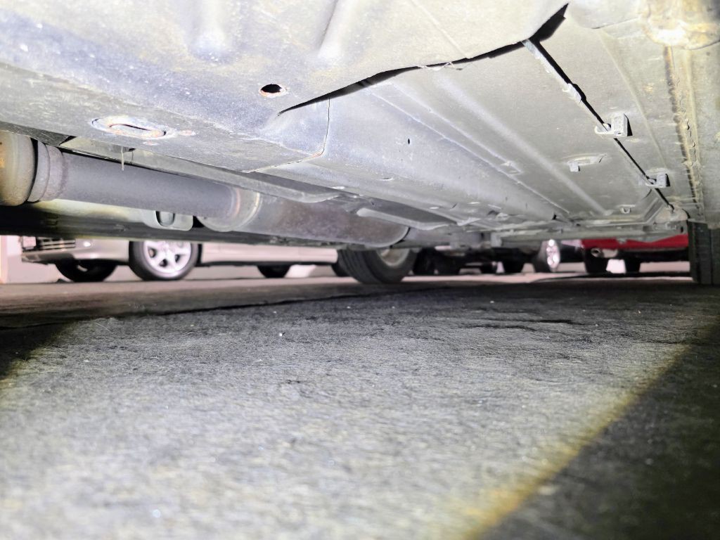 2004 Buick LeSabre Image 2