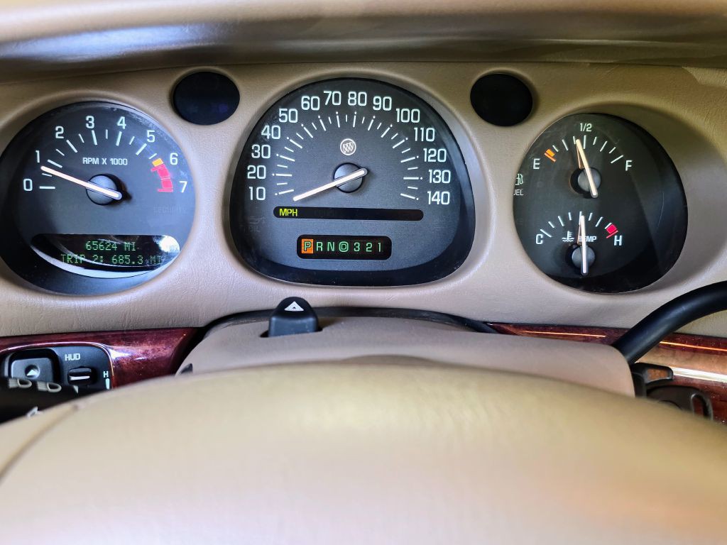 2004 Buick LeSabre Image 3